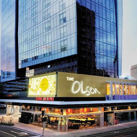 The Olsen Melbourne Art Series Exteriör bild