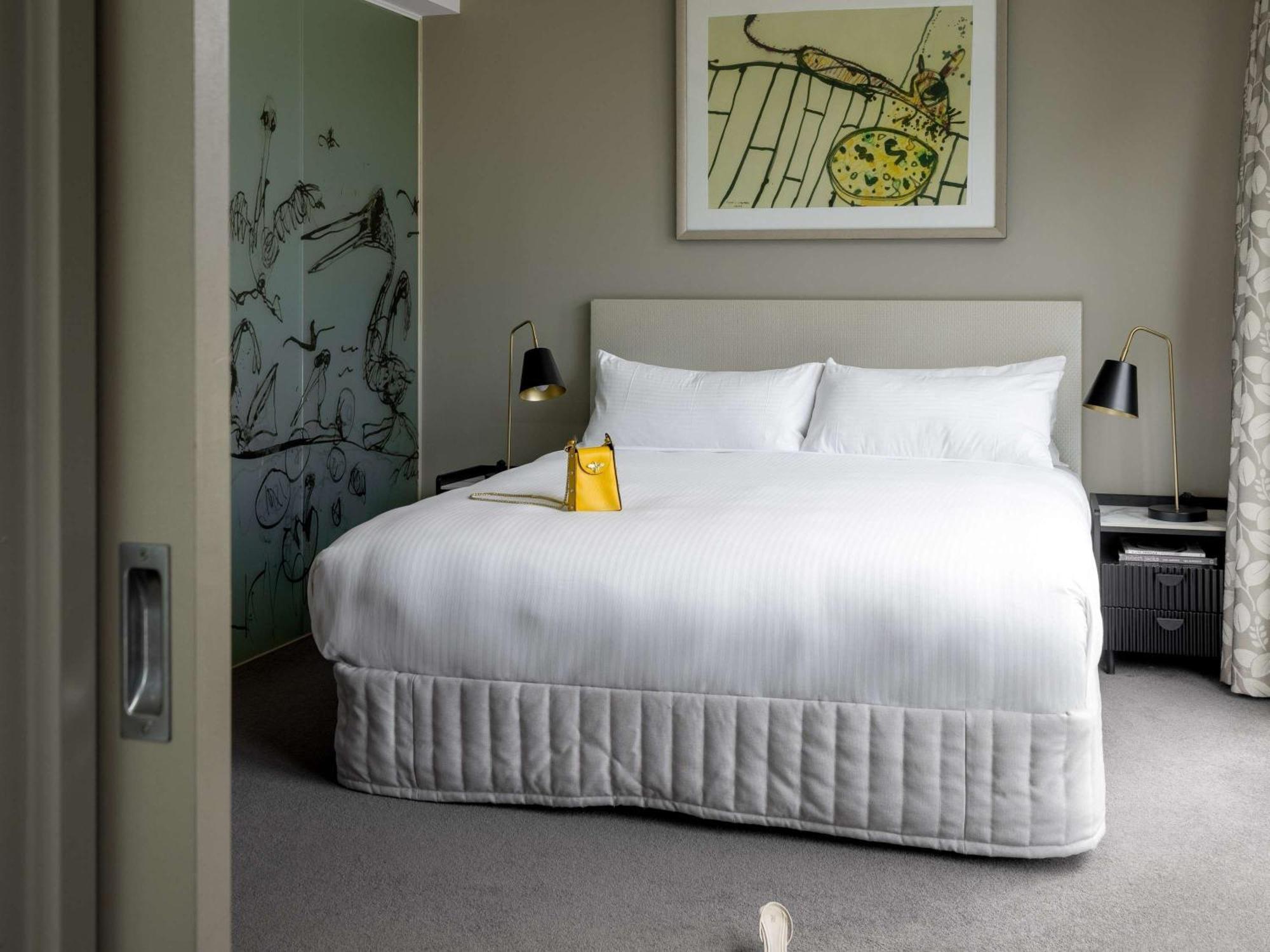 The Olsen Melbourne Art Series Exteriör bild A bedroom at the hotel